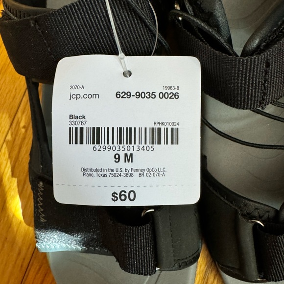 2/$20   St. John's Bay Men's Sandals - Picture 3 of 5
